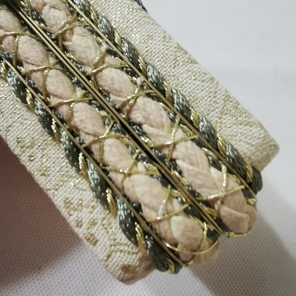 NWT！Accessorize Evening Handbag - Picture 9 of 16